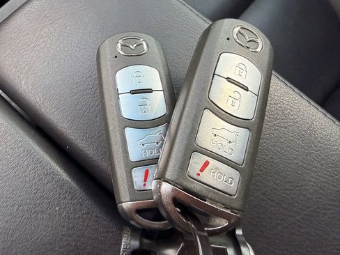 Used 2011 MAZDA CX-9 Grand Touring w/ Moonroof & Bose Audio Pkg image 31