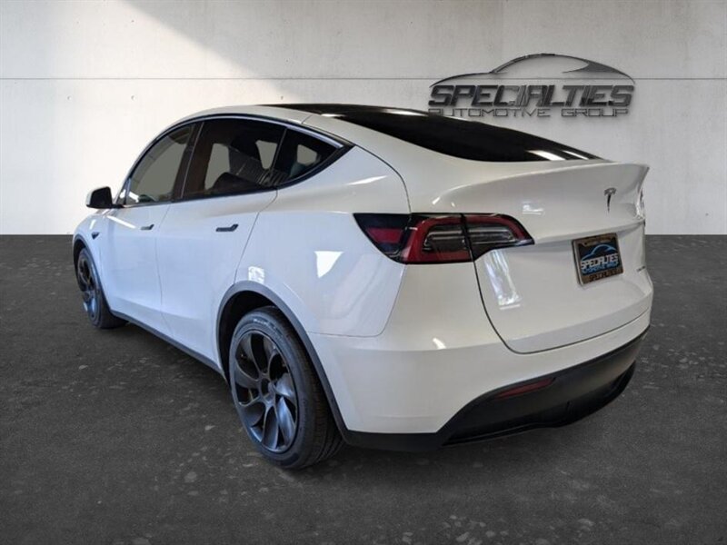 Used 2023 Tesla Model Y Long Range AWD/4WD image 8