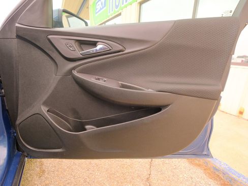 Used 2024 Chevrolet Malibu LT image 17