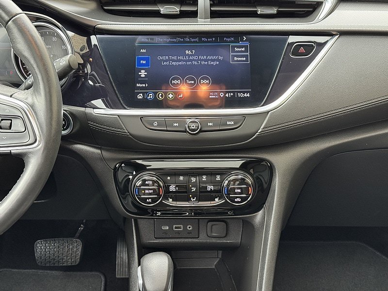 Used 2023 Buick Encore GX Essence w/ Experience Buick Package FWD image 14