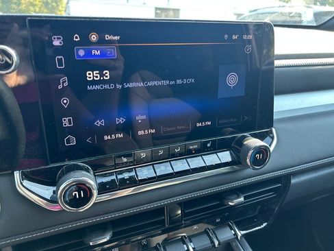 Certified 2024 Chevrolet Colorado LT w/ LT Convenience Package II image 30