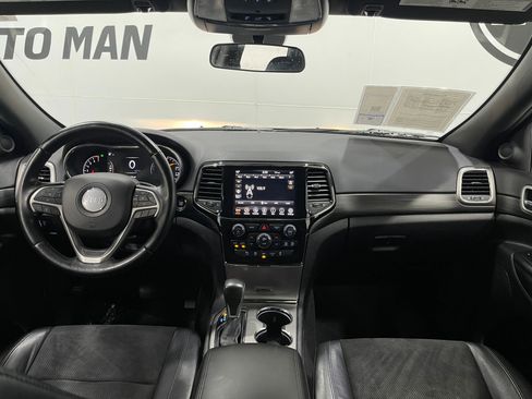 Used 2021 Jeep Grand Cherokee Laredo X image 18