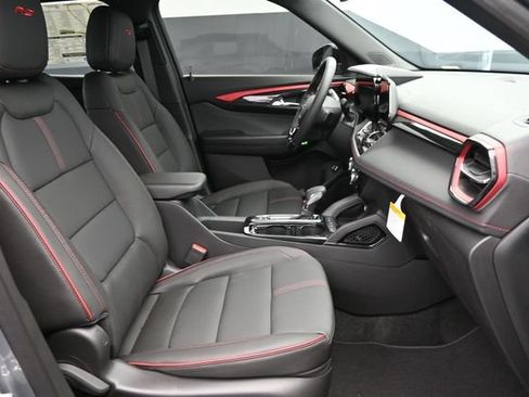 New 2026 Chevrolet TrailBlazer RS w/ Convenience Package FWD image 28