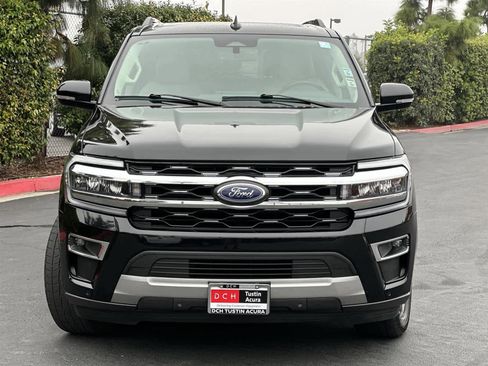 Used 2024 Ford Expedition Limited image 6