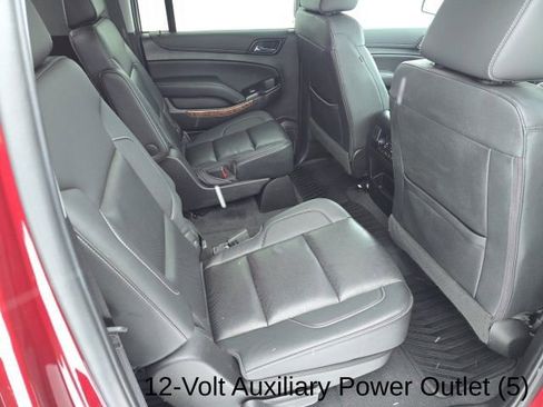 Used 2020 Chevrolet Suburban Premier image 34