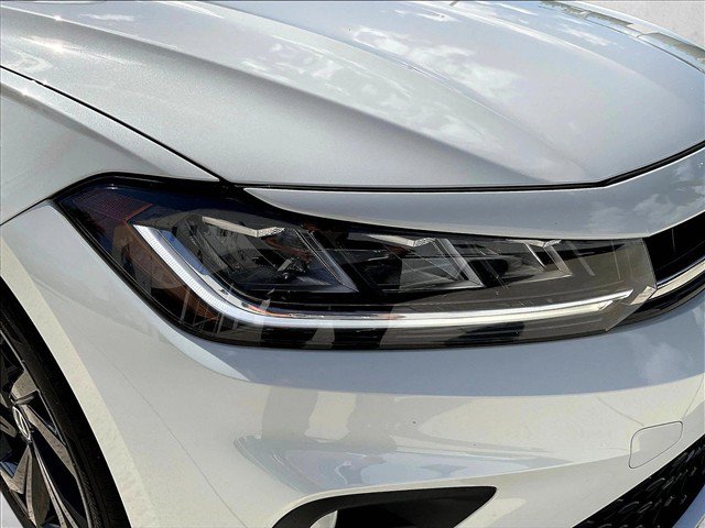 Used 2025 Volkswagen Jetta SE FWD image 30