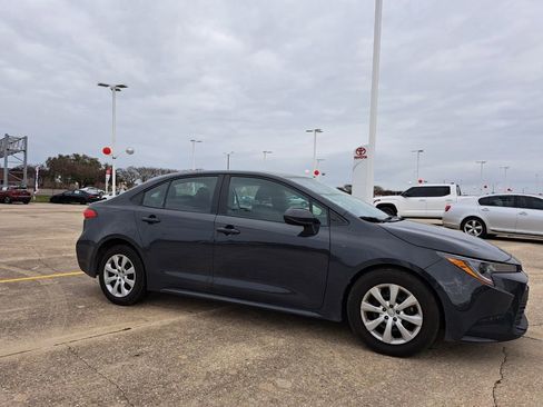 Used 2024 Toyota Corolla LE image 3