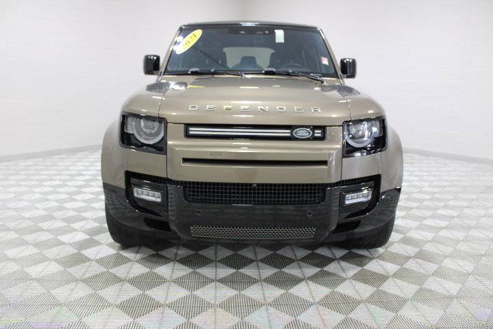 Used 2021 Land Rover Defender 110 X-Dynamic SE AWD/4WD image 7