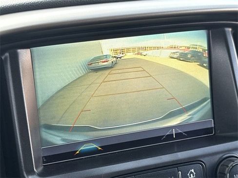 Used 2018 Chevrolet Colorado Z71 image 19