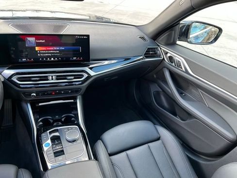 Used 2024 BMW i4 eDrive40 image 17