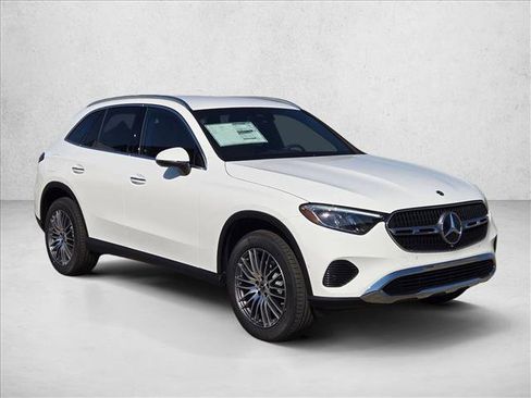 Used 2026 Mercedes-Benz GLC 300 image 6
