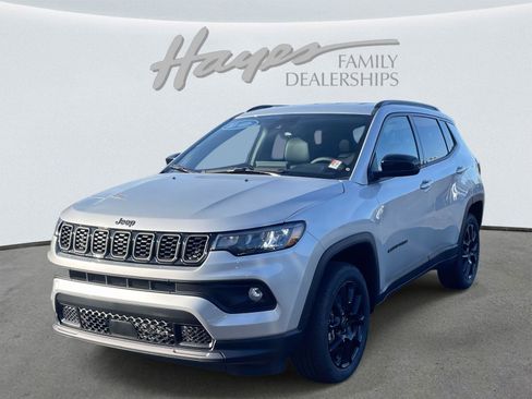 New 2026 Jeep Compass Latitude image 6