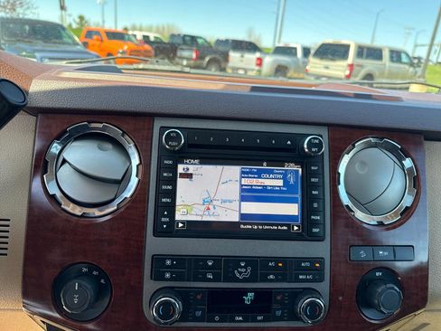 Used 2011 Ford F350 King Ranch w/ King Ranch w/Chrome Pkg AWD/4WD image 18