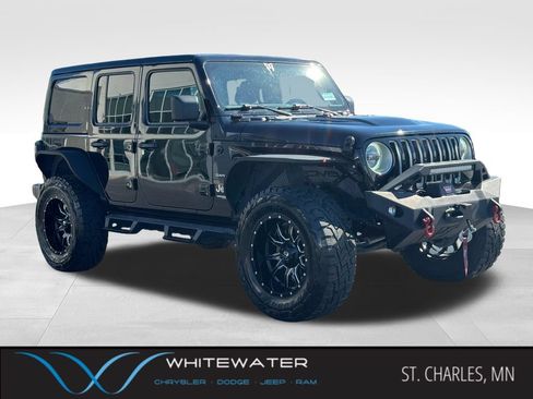 Used 2022 Jeep Wrangler Unlimited Sahara w/ Cold Weather Group AWD/4WD image 1