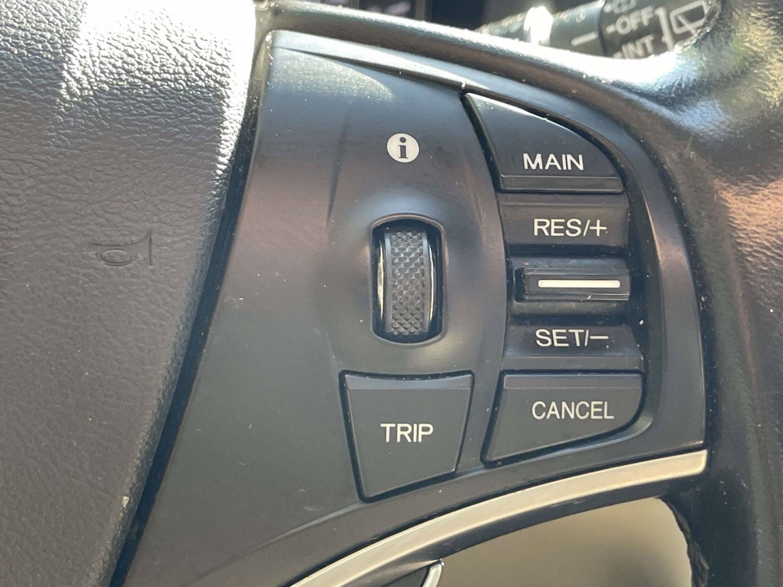 Used 2017 Acura MDX SH-AWD image 25