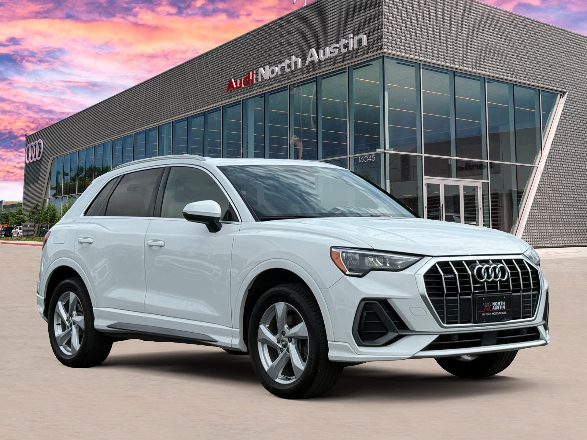 Used 2021 Audi Q3 2.0T Premium w/ Convenience Package AWD/4WD image 4