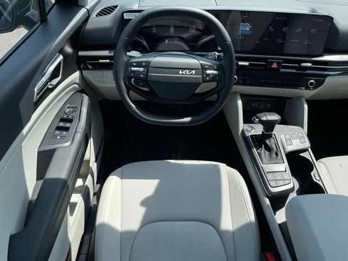New 2026 Kia Sportage EX w/ EX Panorama Roof Package FWD image 22