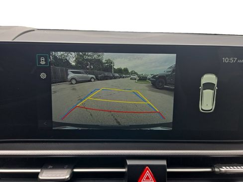 Used 2026 Kia Sportage LX FWD image 16