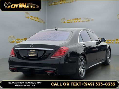 Used 2015 Mercedes-Benz S 550 Sedan w/ Sport Package w/ Sport Package image 5