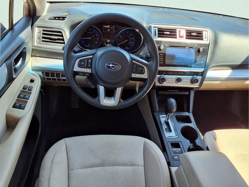 Used 2017 Subaru Outback 2.5i Premium AWD/4WD image 7