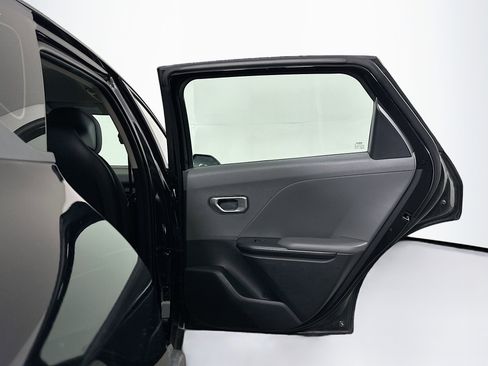 Used 2025 Kia K4 LXS FWD image 29