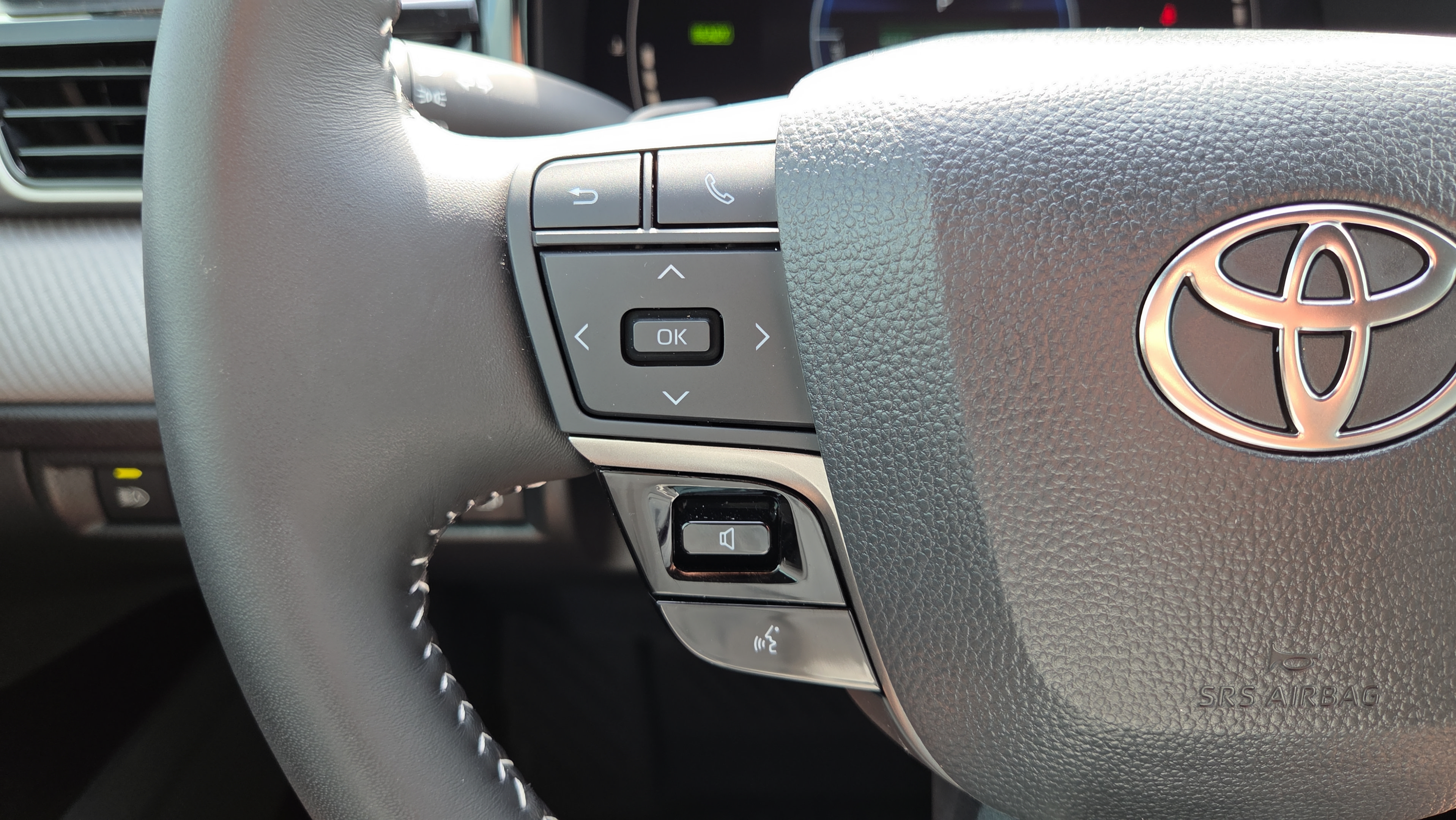 Certified 2026 Toyota Camry SE FWD image 25