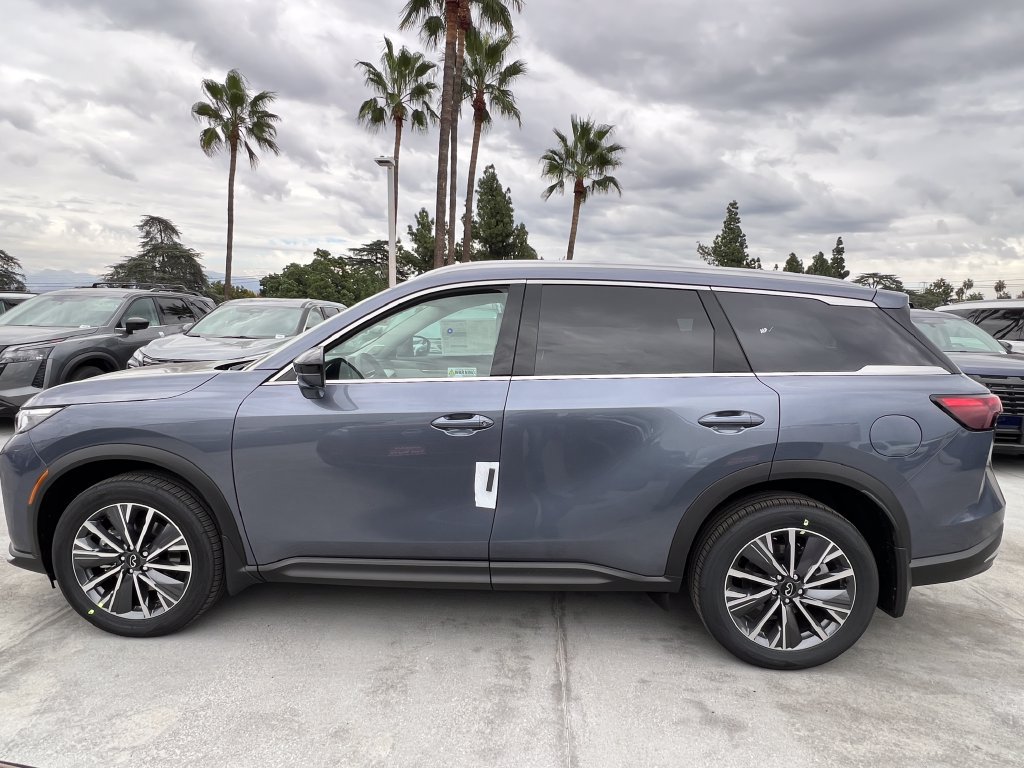New 2027 INFINITI QX60 Luxe w/ Cargo Package AWD/4WD image 2