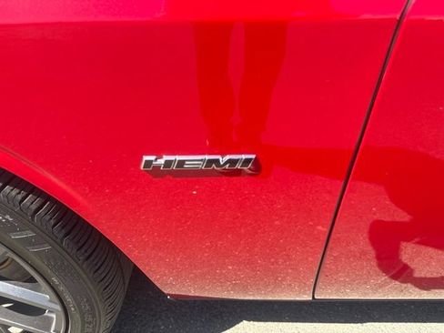 Certified 2016 Dodge Challenger R/T RWD image 32