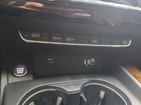 Used 2018 Audi A4 2.0T Premium Plus w/ Premium Plus Package image 34