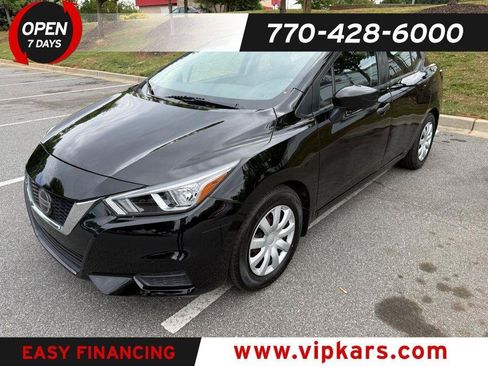 Used 2022 Nissan Versa S FWD image 1