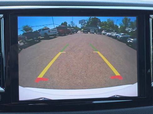 Used 2025 Chrysler Pacifica Select FWD image 15