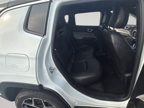 Used 2025 Jeep Compass Limited AWD/4WD image 29