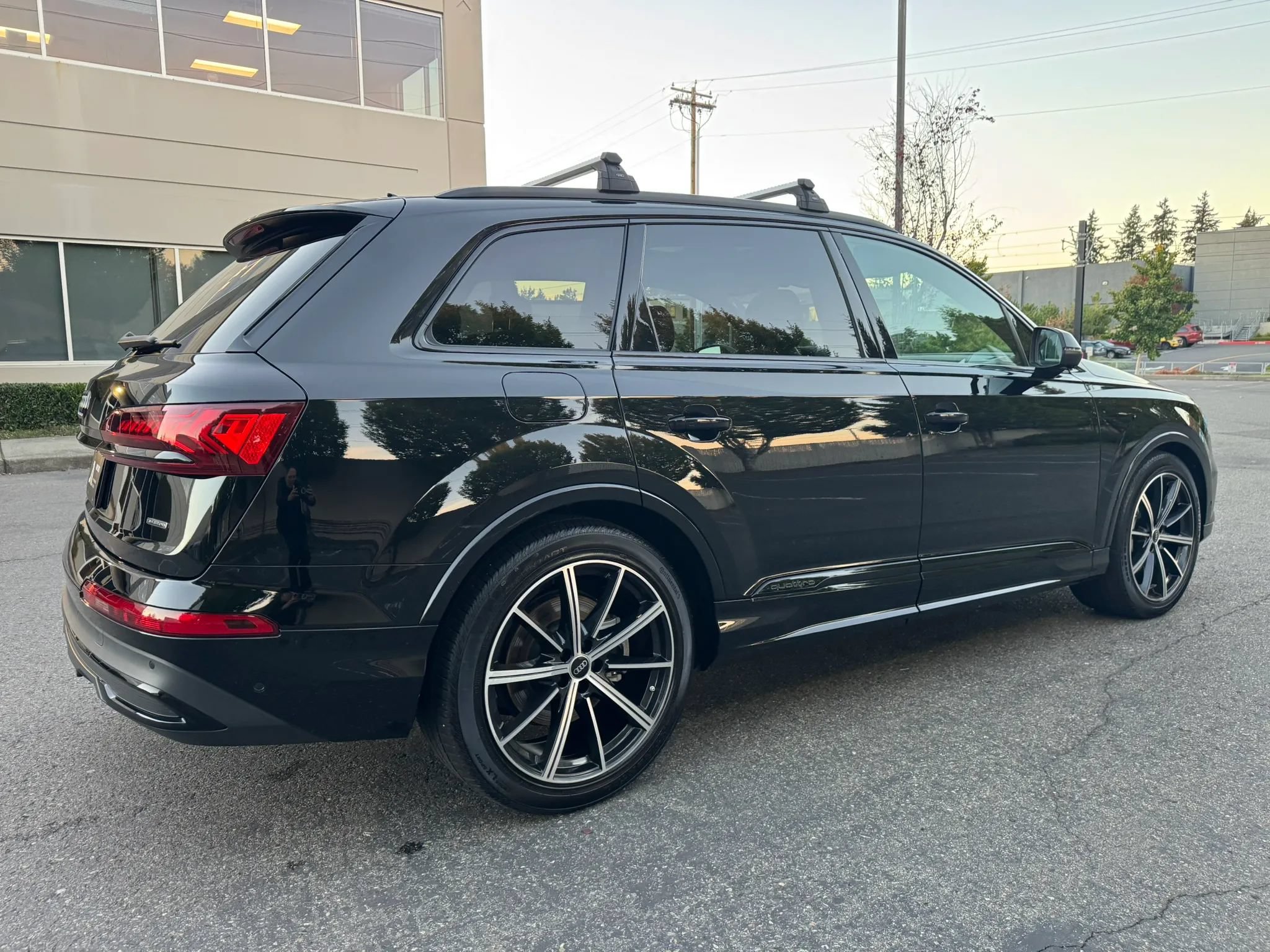 Used 2023 Audi Q7 3.0T Prestige w/ Prestige Package AWD/4WD image 11
