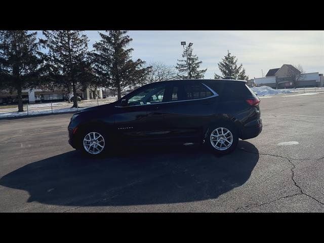 Used 2023 Chevrolet Equinox LT AWD/4WD image 6
