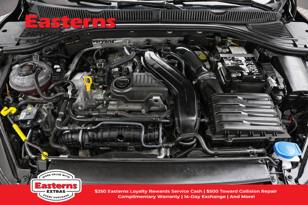 Used 2025 Volkswagen Jetta SE FWD image 8