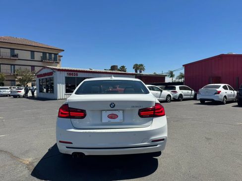 Used 2018 BMW 330i Sedan w/ Convenience Package RWD image 5