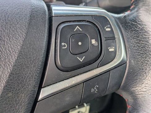 Used 2016 Toyota Camry SE image 11