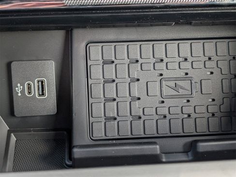 New 2025 Ford F150 Platinum w/ Equipment Group 702A High image 22