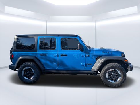 Used 2022 Jeep Wrangler Unlimited Sport image 4
