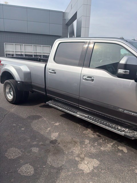 Used 2020 Ford F350 Lariat w/ Lariat Ultimate Package AWD/4WD image 15