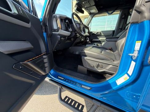 Certified 2023 Ford Bronco Badlands w/ Sasquatch Package image 20