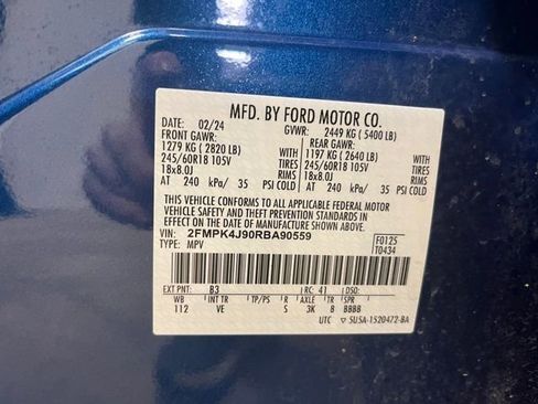 Used 2024 Ford Edge SEL image 29