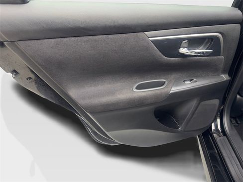 Used 2013 Nissan Altima 2.5 S image 37