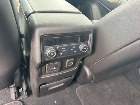 Used 2019 GMC Acadia Denali w/ Technology Package AWD/4WD image 22
