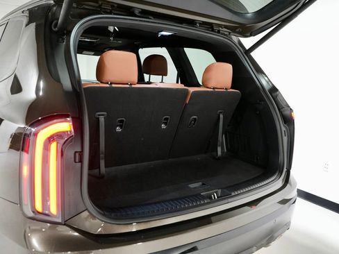 Used 2024 Kia Telluride EX X-Line image 10