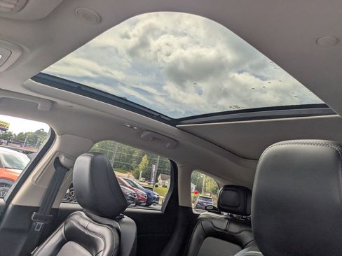 Used 2024 Lincoln Corsair Reserve w/ Equipment Group 201A image 23