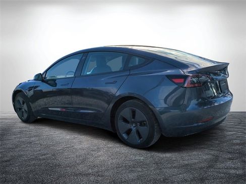 Used 2023 Tesla Model 3 Standard Range image 6