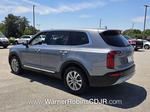 Used 2020 Kia Telluride LX FWD image 10