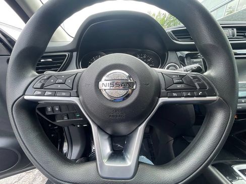 Used 2019 Nissan Rogue Sport SV AWD/4WD image 12