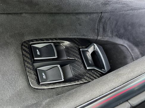 Used 2024 McLaren Artura image 16